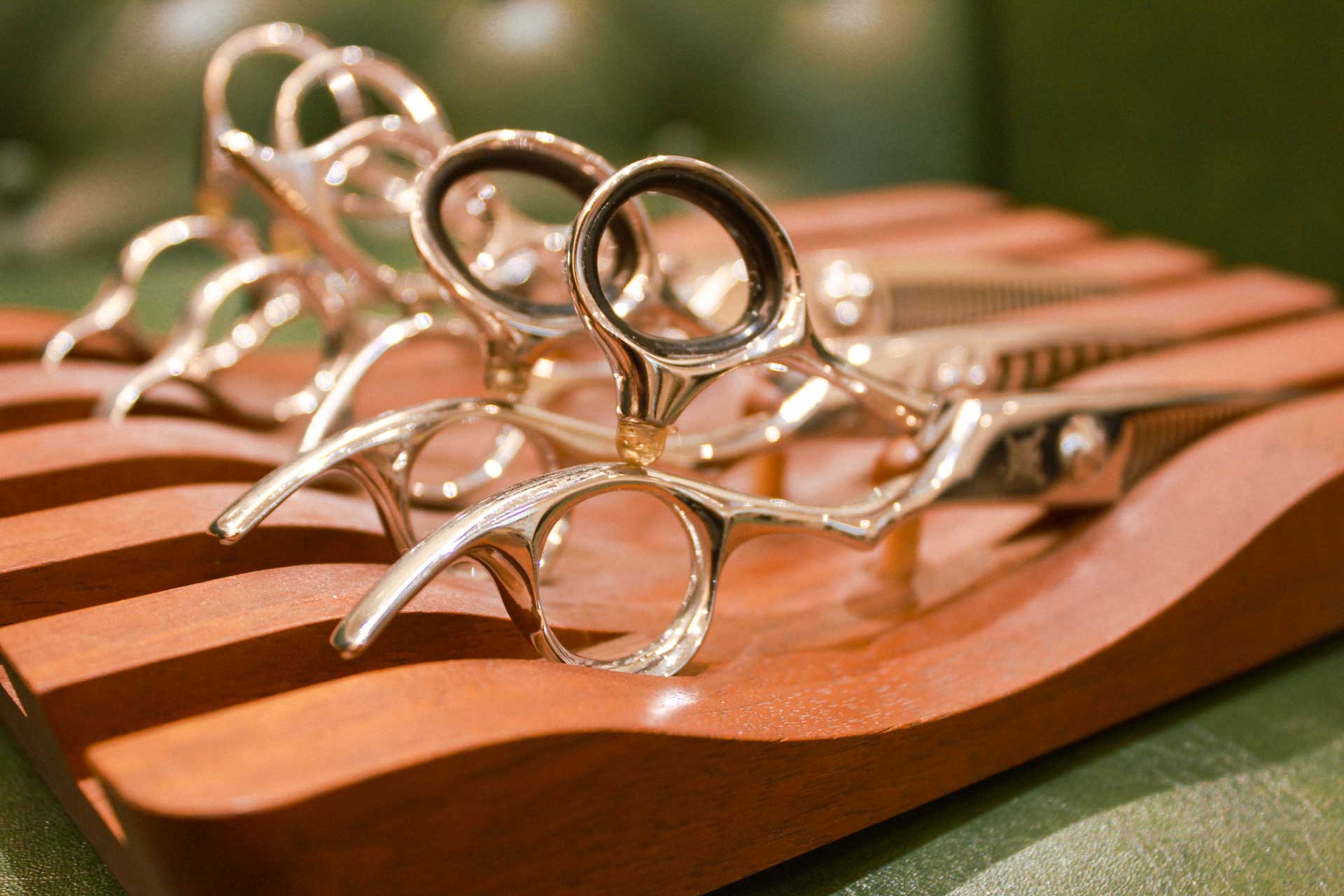 散髪用のはさみ