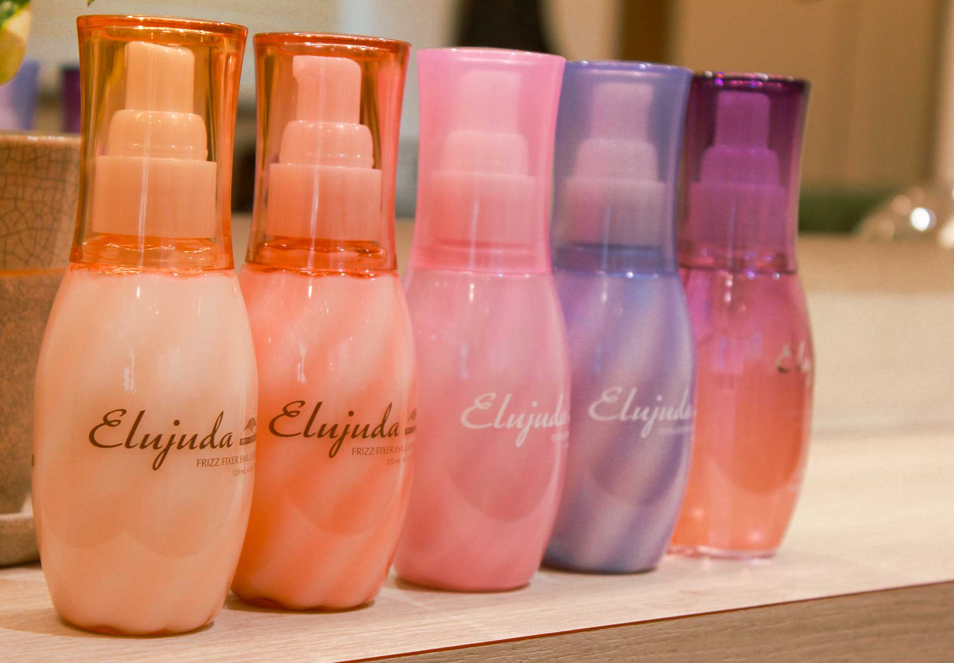 髪をケアするトリートメント